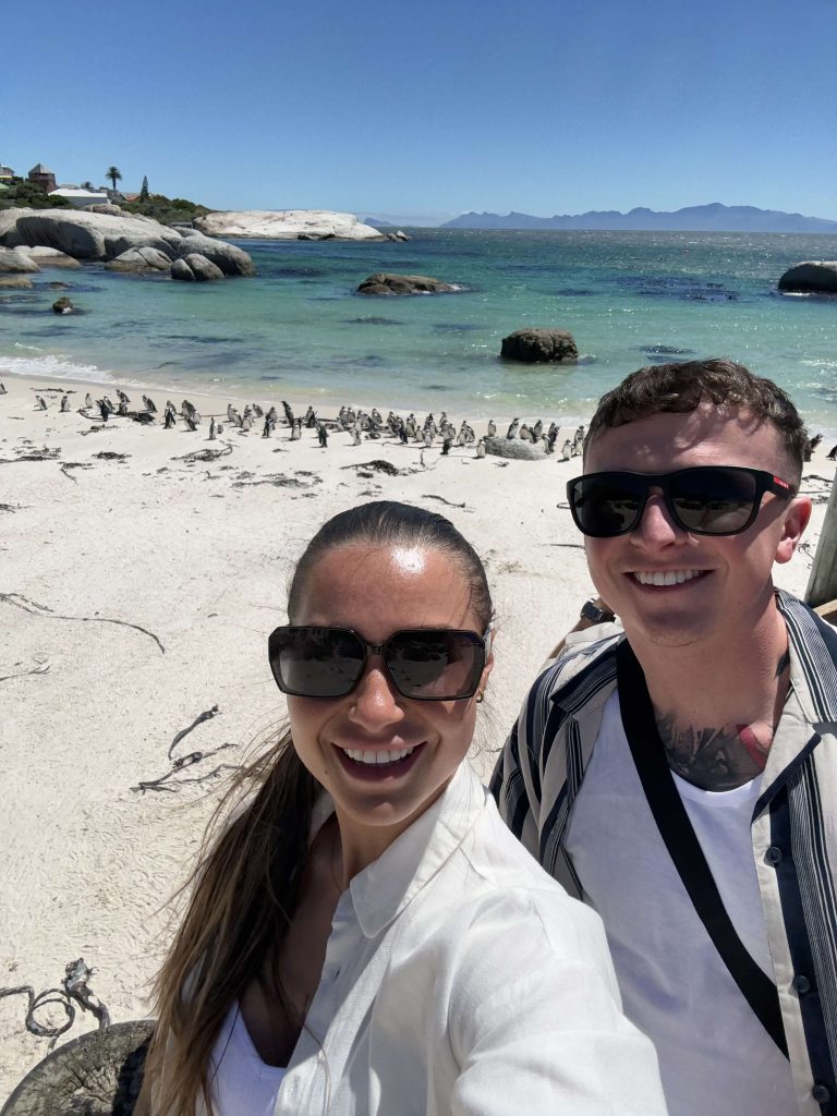 received_1677698229478896